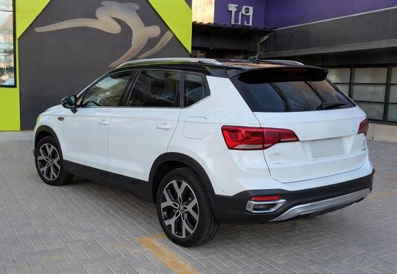 VOLKSWAGEN TAOS 1.4 250 TSI TOTAL FLEX HIGHLINE AUTOMÁTICO